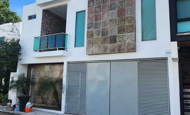 CASA EN VENTA Y RENTA EN CIUDAD DEL CARMEN