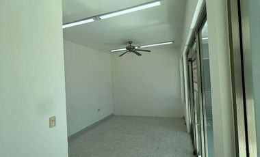 LOCAL EN RENTA EN PLAZA PREMIUM, CIUDAD DEL CARMEN, CAMPECHE.
