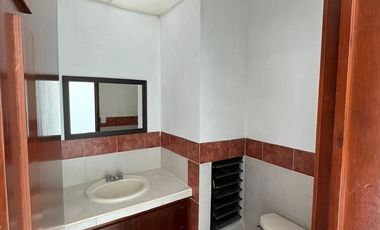 LOCAL EN RENTA EN PLAZA PREMIUM, CIUDAD DEL CARMEN, CAMPECHE.