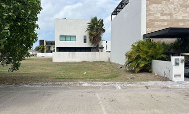 TERRENO EN VENTA EN CLUB DE PLAYA COUNTRY OLAS, CIUDAD DEL CARMEN, CAMPECHE.
