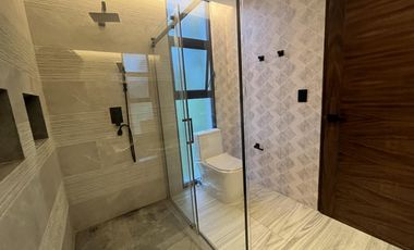 Casa en  venta en esquina area verde, res. Aqua Cancún Coldwell Banker