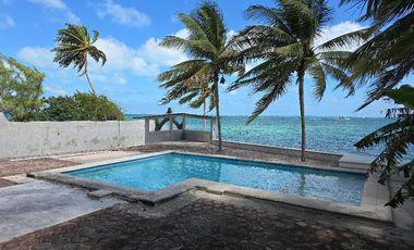 Casa de lujo en Venta Puerto Juárez en Cancún  frente al Mar,  8 recámaras