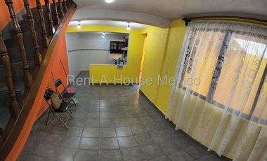 MG25-2937RENTA casa Calle 44 Villas de Gpe Xalost. Edo Mex.