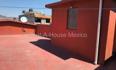 MG25-2937RENTA casa Calle 44 Villas de Gpe Xalost. Edo Mex.