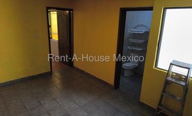 MG25-2937RENTA casa Calle 44 Villas de Gpe Xalost. Edo Mex.