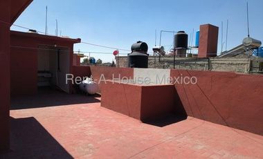 MG25-2937RENTA casa Calle 44 Villas de Gpe Xalost. Edo Mex.