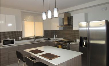 Alquiler de apartamento en River Valley