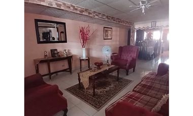 NUEVO ARRAIJAN / ALTOS DE SAN GABRIEL / CERCA DEL METRO L3 / 205M2