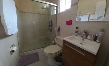BRISAS DEL GOLF / VILLA ALTA / 4 HABITAC. / 422m2 / AMPLIO JARDN / YG