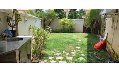 BRISAS DEL GOLF / VILLA ALTA / 4 HABITAC. / 422m2 / AMPLIO JARDN / YG