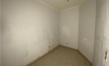 LOCAL COMERCIAL PLANTA ALTA  / GALERIAS MARBELLA PLAZA / 90M