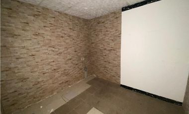 LOCAL COMERCIAL PLANTA ALTA  / GALERIAS MARBELLA PLAZA / 90M