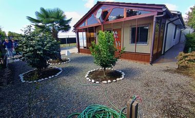 Casa en venta en Retiro - Enorme patio y bien cuidada