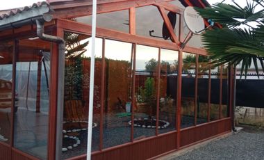 Casa en venta en Retiro - Enorme patio y bien cuidada