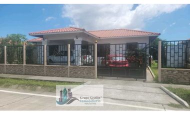 VENTA DE CASA EN DAVID  3 RECAMARAS   A PASOS DE LA INTERAMERICANA