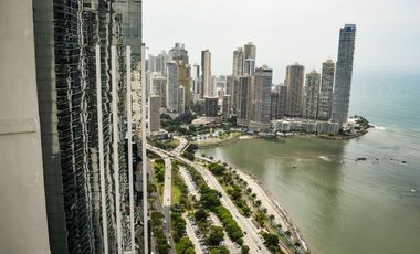 APARTAMENTO CON VISTA AL MAR EN AVENIDA BALBOA PH YOO MODELO J