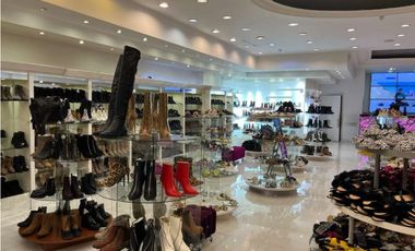Venta de local comercial en Albrook Mall GTA