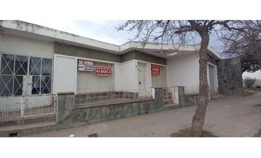 CASA EN VENTA EN BARRIO CENTRO, DESPEÑADEROS.