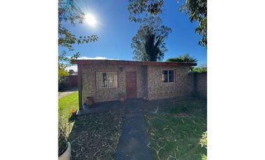 CASA DE TRES AMBIENTES