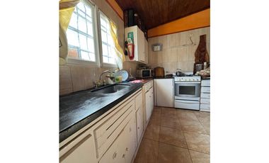 CASA DE TRES AMBIENTES
