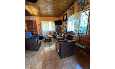 CASA DE TRES AMBIENTES