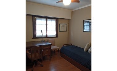 VENTA CHALET EN IMPORTANTE ESQUINA LAPRIDA Y 14 DE JULIO