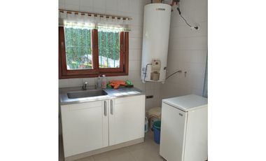 VENTA CHALET EN IMPORTANTE ESQUINA LAPRIDA Y 14 DE JULIO