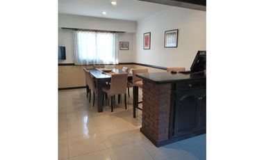 VENTA CHALET EN IMPORTANTE ESQUINA LAPRIDA Y 14 DE JULIO