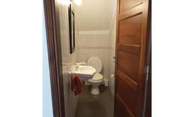 VENTA CHALET EN IMPORTANTE ESQUINA LAPRIDA Y 14 DE JULIO