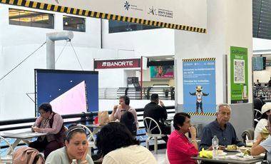 Se renta local comercial en el aeropuerto terminal 1