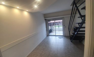 Dúplex en Alquiler en Villa Primera