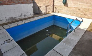 VENTA casa de 4 dormitorios + dpto en el norte