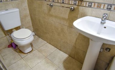 VENTA casa de 4 dormitorios + dpto en el norte