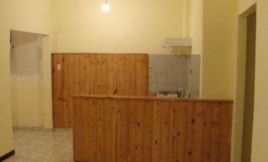 Casa PH en alquiler en Moron Sur
