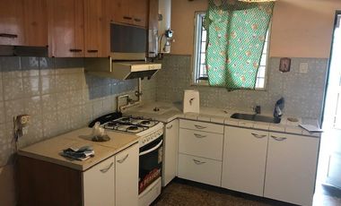 Casa PH en venta en San Antonio de Padua Sur