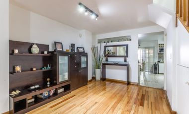 VENTA TRIPLEX 4 AMBIENTES. RAMOS MEJIA.