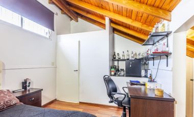 VENTA TRIPLEX 4 AMBIENTES. RAMOS MEJIA.