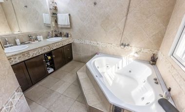 VENTA TRIPLEX 4 AMBIENTES. RAMOS MEJIA.
