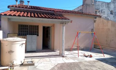 VENTA GRAN TERRENO CON 3 CASAS/PATIO/JARDIN/OPORTU
