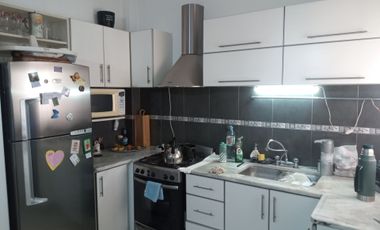 VENTA GRAN TERRENO CON 3 CASAS/PATIO/JARDIN/OPORTU