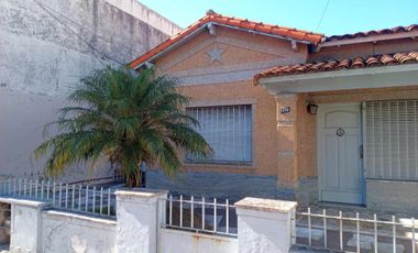VENTA GRAN TERRENO CON 3 CASAS/PATIO/JARDIN/OPORTU
