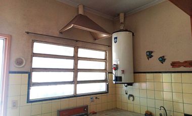 VENTA GRAN TERRENO CON 3 CASAS/PATIO/JARDIN/OPORTU