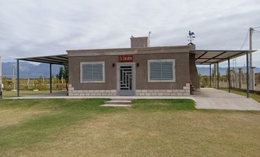 CASA, QUINCHO Y PILETA. MEDANO DE ORO. RAWSON