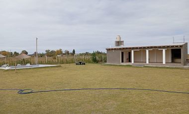CASA, QUINCHO Y PILETA. MEDANO DE ORO. RAWSON