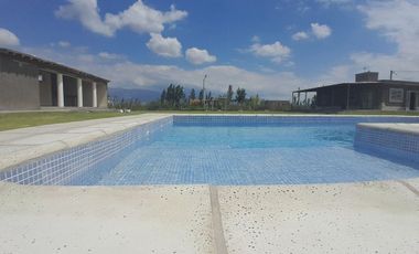 CASA, QUINCHO Y PILETA. MEDANO DE ORO. RAWSON