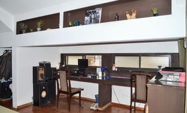Casa de 5 amb en venta Adrogue