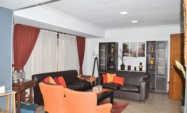 Casa de 5 amb en venta Adrogue