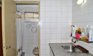 Casa de 5 amb en venta Adrogue