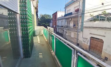 VENTA PH MULTIFAMILIAR EN LA BOCA