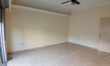 VENTA PH MULTIFAMILIAR EN LA BOCA